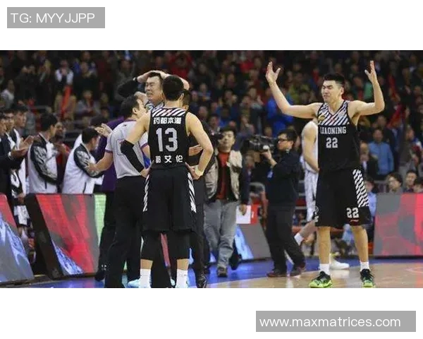 深圳篮球队灵活性深度解析与其他球队的对比分析 深圳篮球队灵活性深度解析与其他球队的对比分析