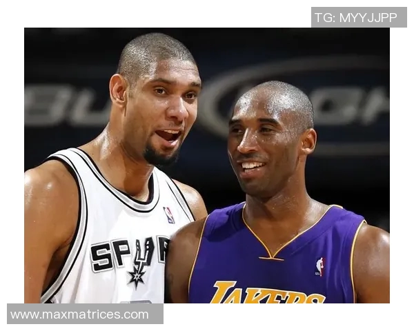 科比与足球明星的珍贵合照回顾展现体育精神与友谊的完美结合 科比与足球明星的珍贵合照回顾展现体育精神与友谊的完美结合