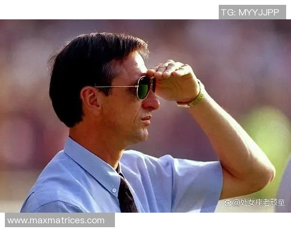 克鲁伊夫足球明星的传奇人生与对现代足球的深远影响 克鲁伊夫足球明星的传奇人生与对现代足球的深远影响