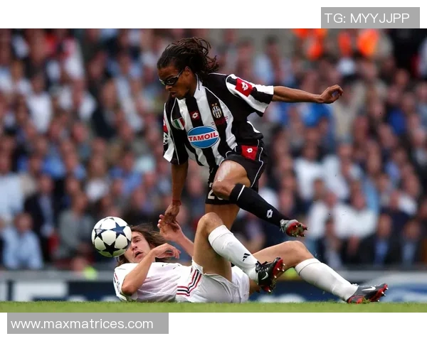 女明星与足球明星的浪漫情缘背后隐藏着怎样的故事与情感交织