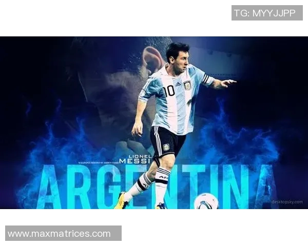 手绘T恤展现足球明星魅力与女孩青春活力的完美结合