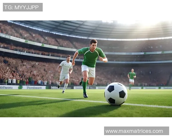 当爱情与足球相遇分手后的心情与球场的孤独交织在一起 当爱情与足球相遇分手后的心情与球场的孤独交织在一起